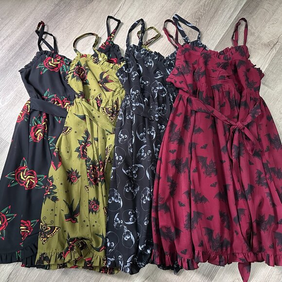 Sourpuss Clothing Bat Attack Dolly Dress Size Small Rockabilly Gothic Bat Print - Picture 14 of 14